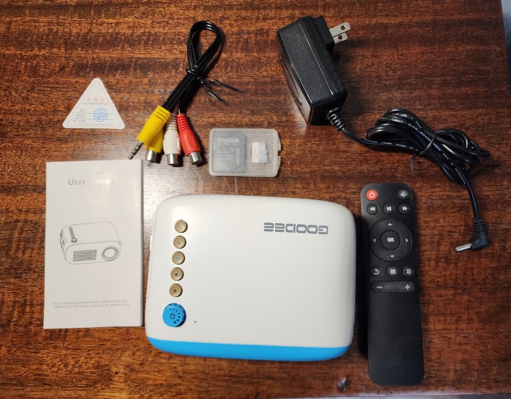 GooDee YG200 - Mini LED Pico Projector, Blue