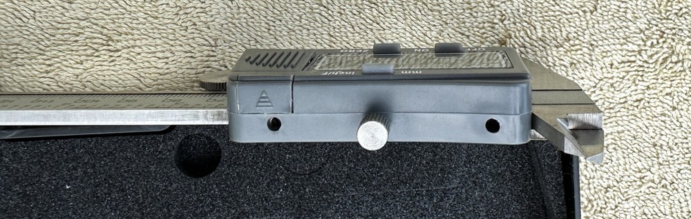 PITTSBURG ELECTRONIC 0-150MM DIGITAL CALIPER