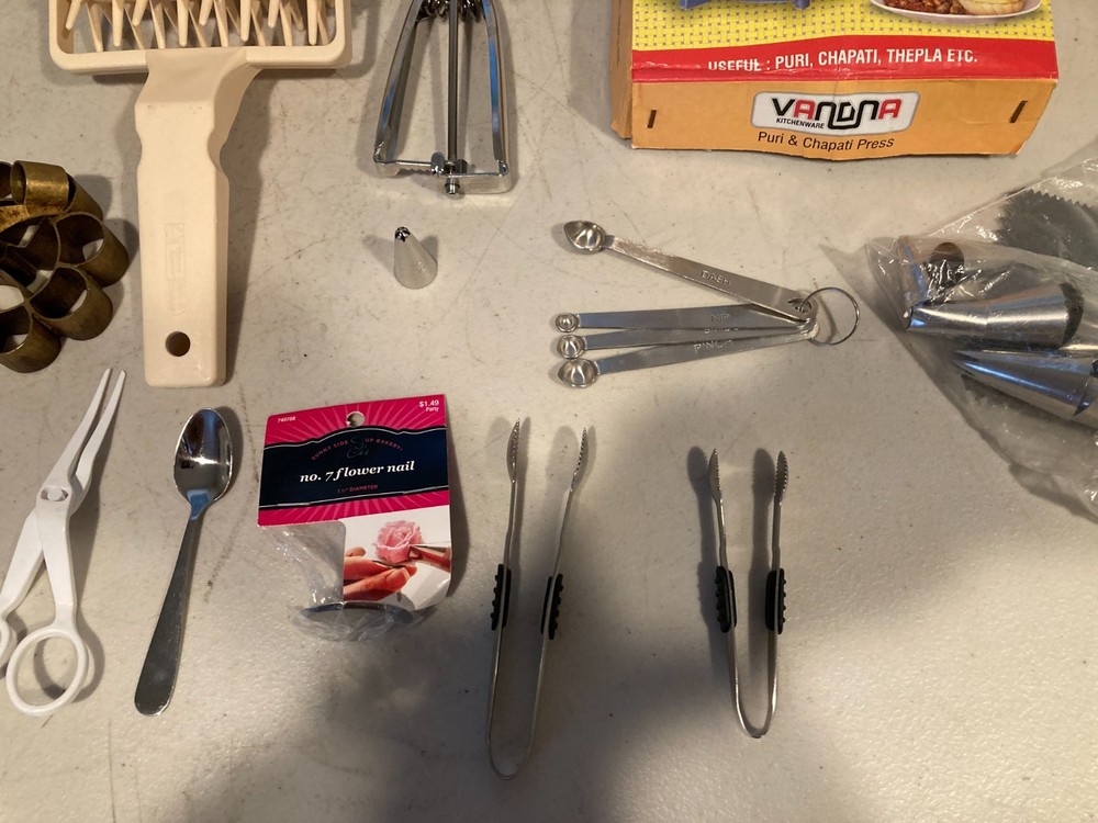 Camping Kitchen Utensils & Baking Tools Lot Chapati Press