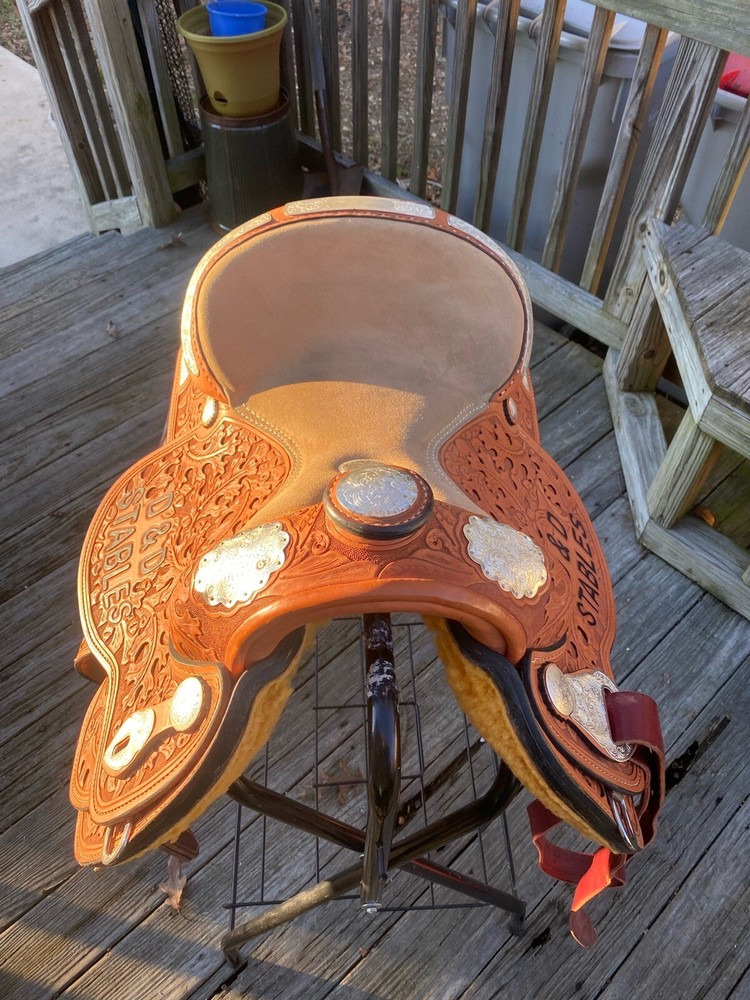 Rockin R Custom Western Show Saddle 15”