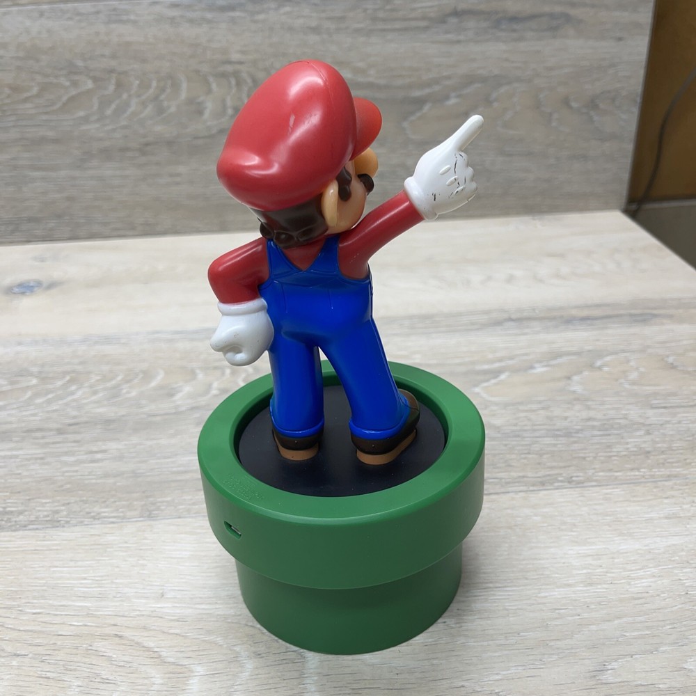 Mario Brothers White Table Top Night Light Runs On AAA Batts Or Micro USB