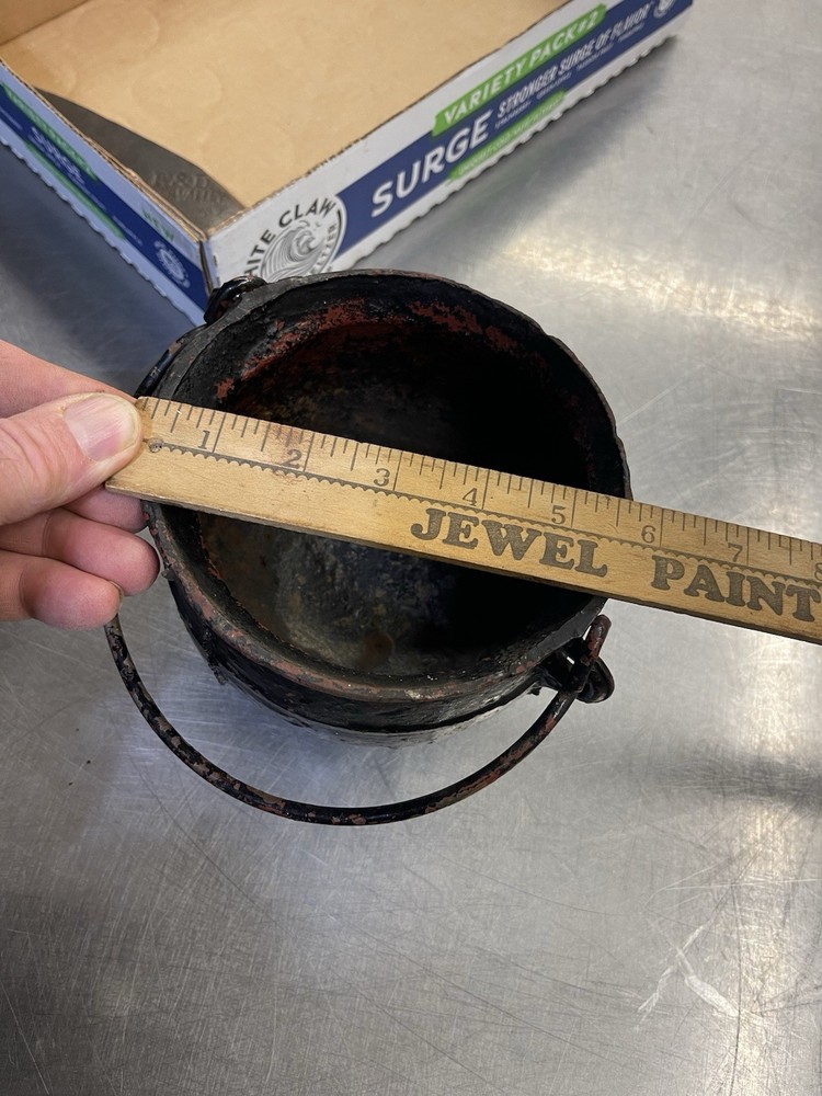 Vintage Small 3 Footed Cast Iron Smelting Pot Bail Handle