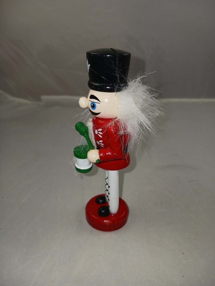 4.5 Inch Nutcracker Card Holder -- Red