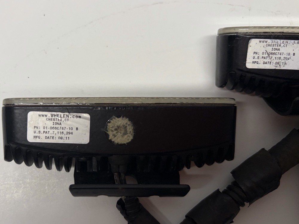 AMBER Whelen STEADY ION with bracket (2 Pack)