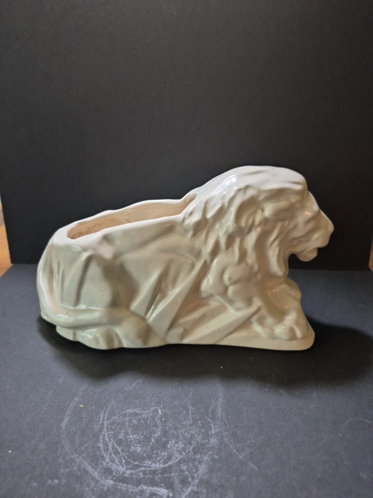McCoy Pottery LION Planter