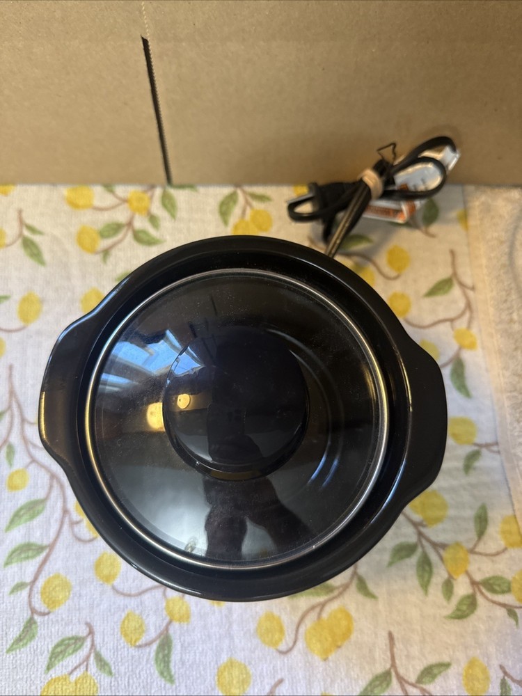 DC Comics BATMAN Mini Crock Pot Cooker .65 Quart NEW