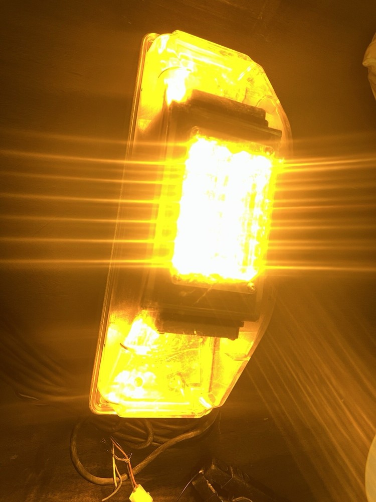 Whelen Responder Series LED Amber