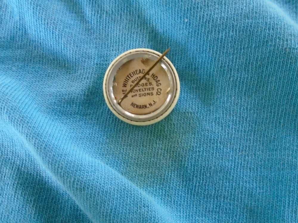 I Remember pin back button with gold star, Whitehead & Hoag