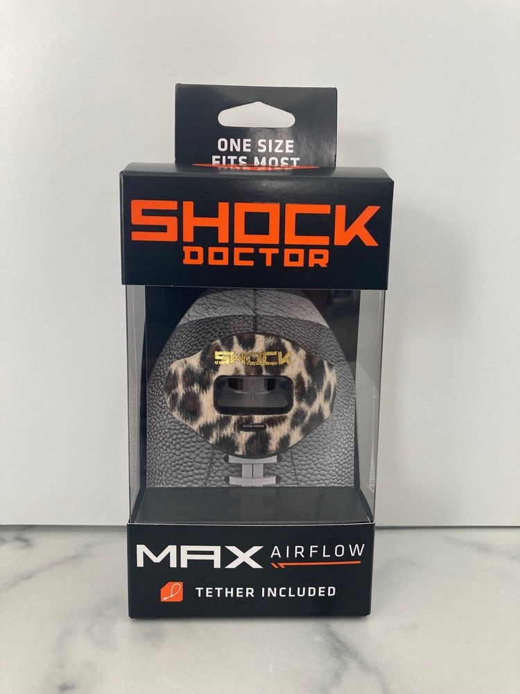 Néw sealed shock doctor max airflow lip guard with tether