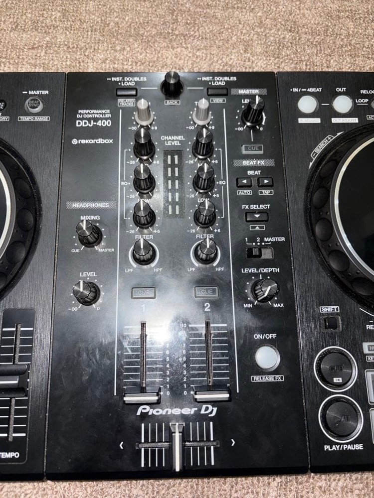 DDJ-400 with soft case