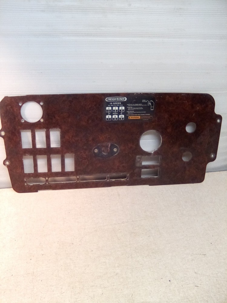 Freightliner Gauge And Switch Panel V79149