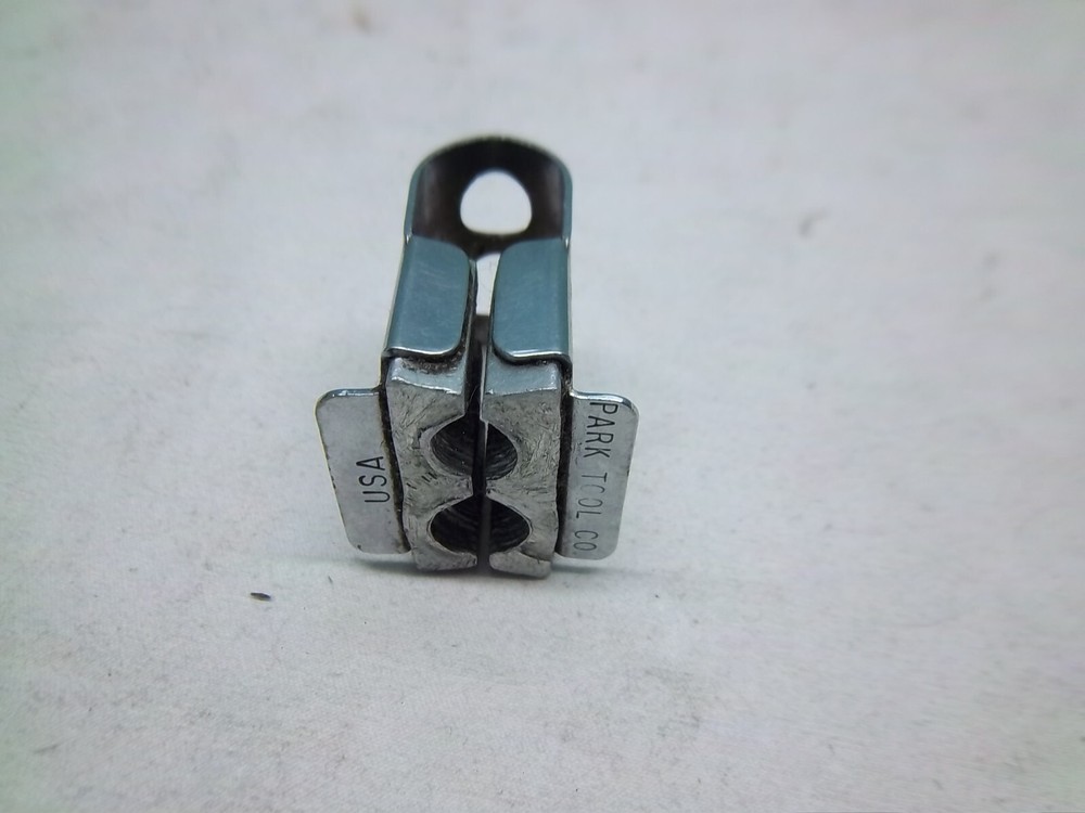 Park Tool AV-1 Axle Vice Soft Jaws, bicycle tool