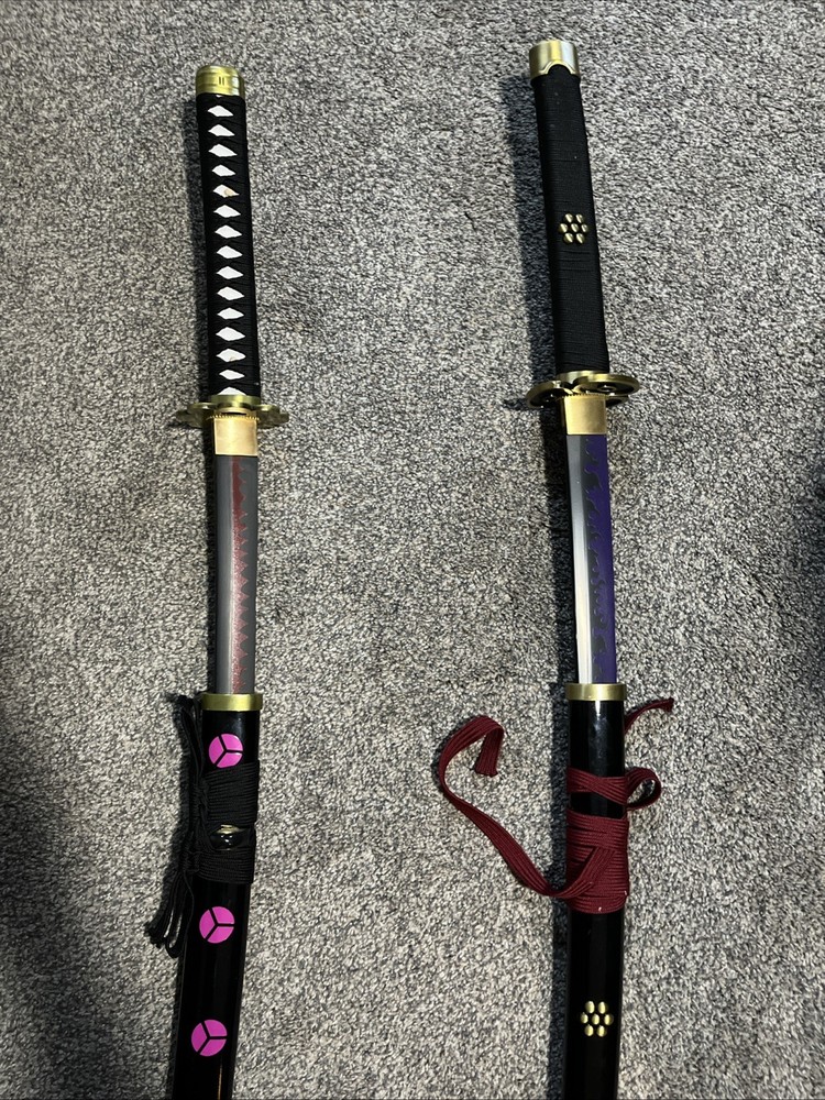 TWO SHARP REPLICA KATANAS (SEE DESC)