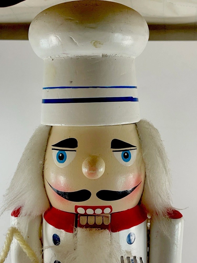 VTG. CHRISTMAS NUTCRACKER Chef - Red/White Apron with Spaghetti /Fork 14"