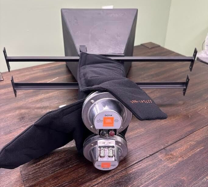 (2) JBL 2431H COMPRESSION DRIVER AND HORN FLARE (THS)