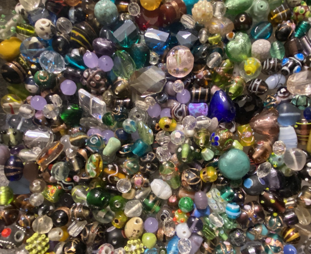 100 Assorted Mixed Glass, Lampwork and Ceramic Beads Loose Bulk