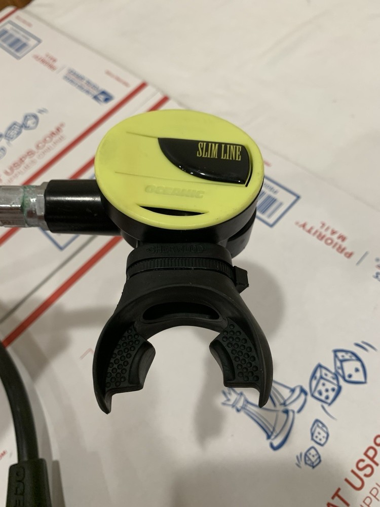 Oceanic Scuba Regulator Set w/Pressure Gauge, Compass & Data Plus Dive Computer