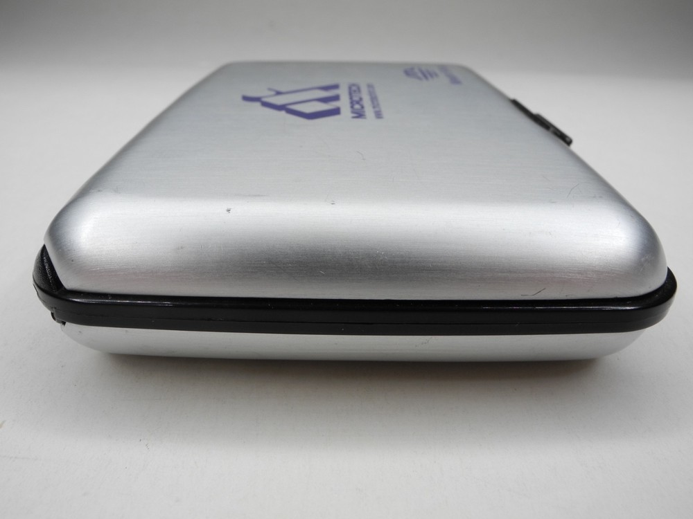 Microtech Carrying Case For 4x Sony Memory Stick Cards (Original Larger Version)