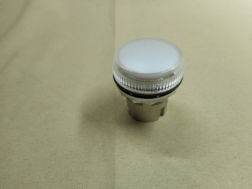 Allen Bradley 800FM-P7 pilot light operator (NIB)