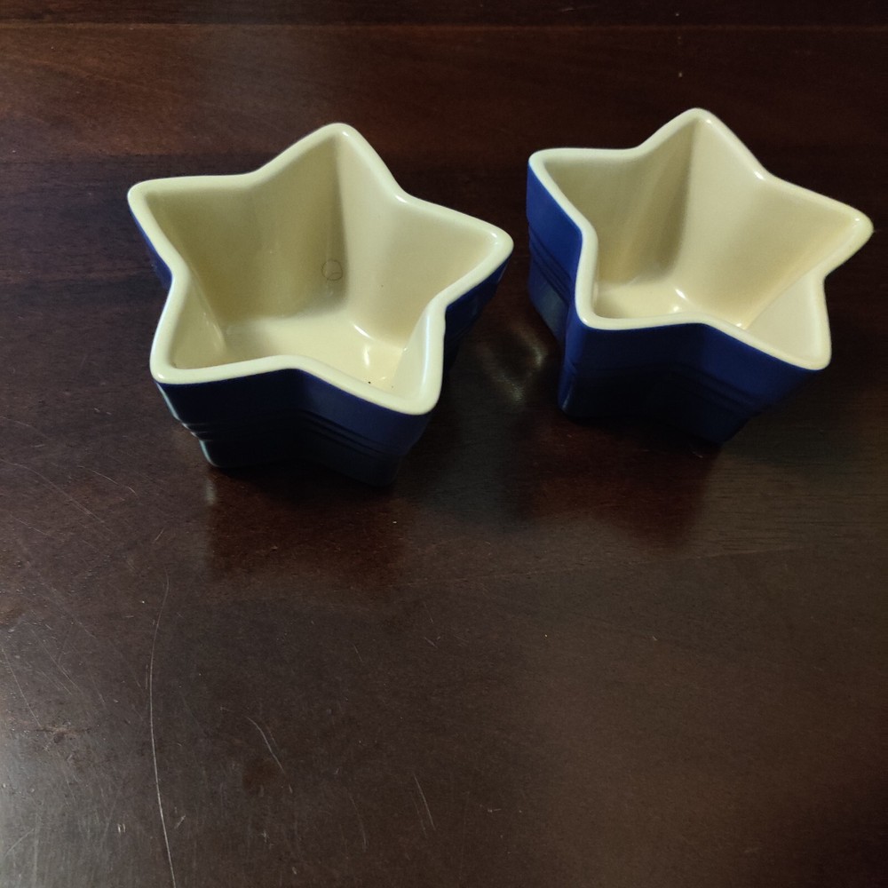 Le Creuset Blue Star Ramekin Ceramic Baking Dish (2)