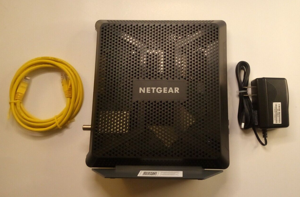 NETGEAR Nighthawk C7000 AC1900 Wi-Fi Cable Modem Router