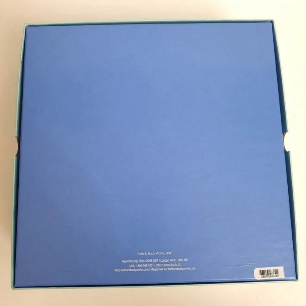 Bath & Body Works Deck the Halls Empty Blue Gift Box