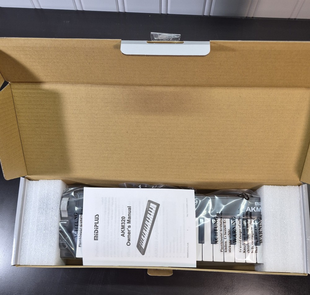 midiplus AKM320 USB Midi Keyboard Controller 32 Mini Size Key