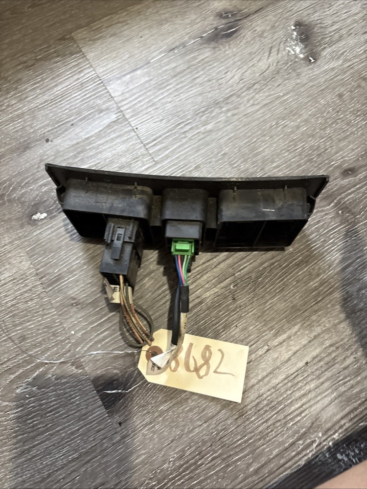 Volvo VNL SWITCH PANEL Dash Panel - Used | P/N 3175616