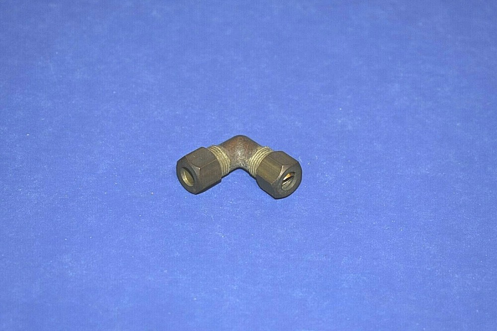 NOS Brass Compression Elbow 5/16 x 5/16 Compression