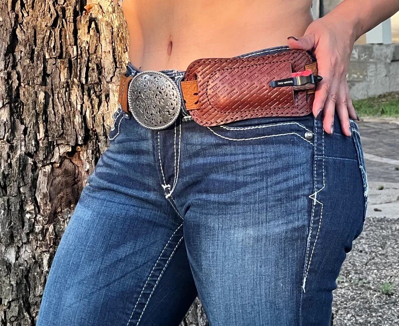 Brown Hand ENGRAVED PANCAKE Fixed Blade Knife Belt Sheath Folding Tool Case