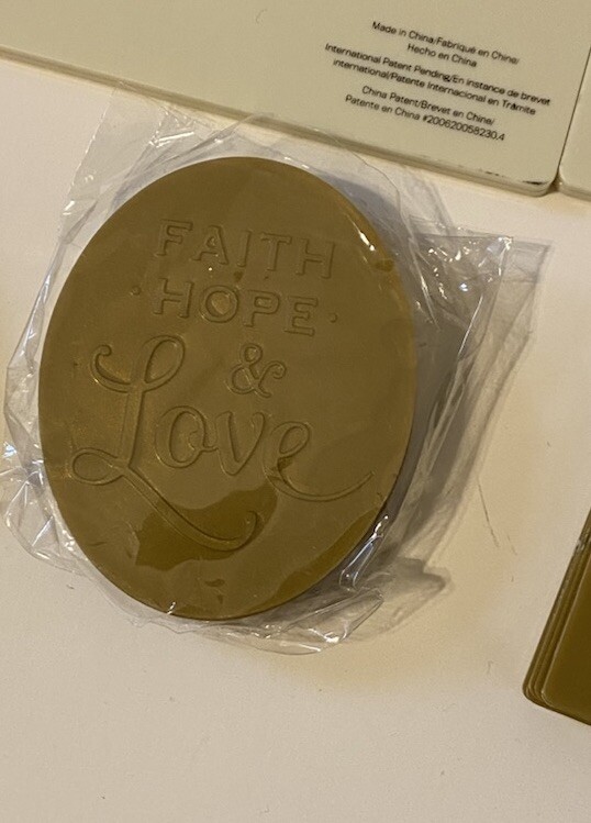 Anna Griffin Cricut Cuttlebug Assorted Embossing Frame Folders And Sentiments #1