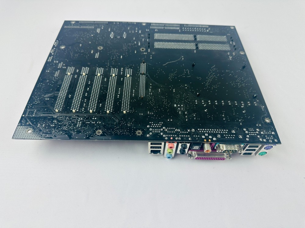 Intel D865PERL E210882 Desktop Board