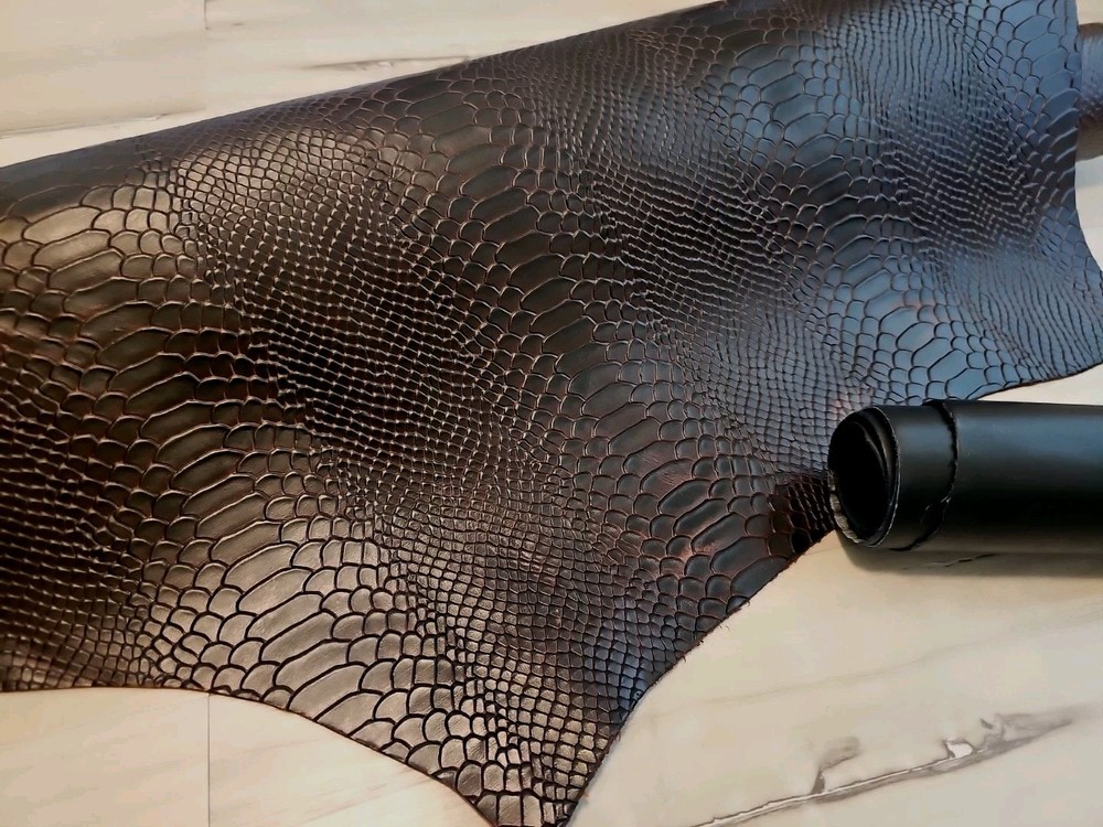 4-5oz DARK SABLE BROWN PULL UP SNAKESKIN EMBOSSED LEATHER HIDE SHOULDER PANEL 7+