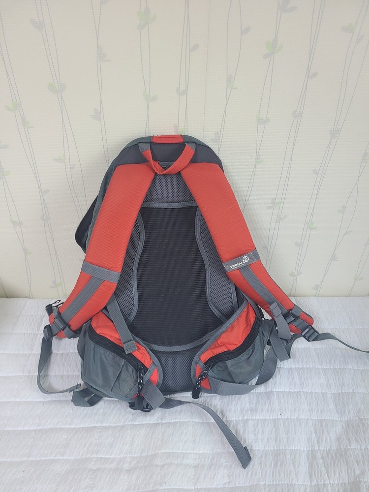 Kronos 30+5L Hiking Backpack