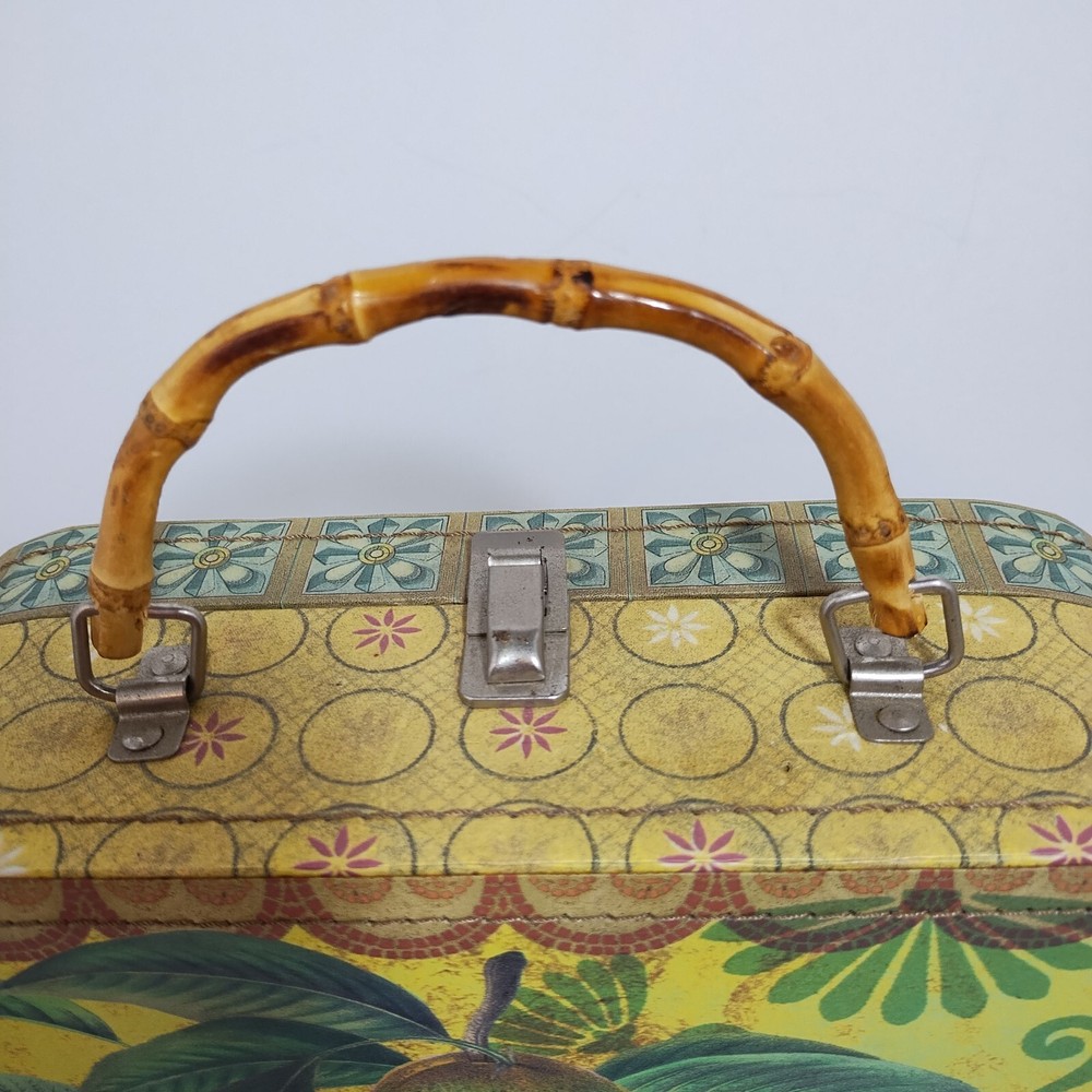 Decorative Fruit Storage Box With Metal Clasp Bamboo Handle Pear Apple Green 10"