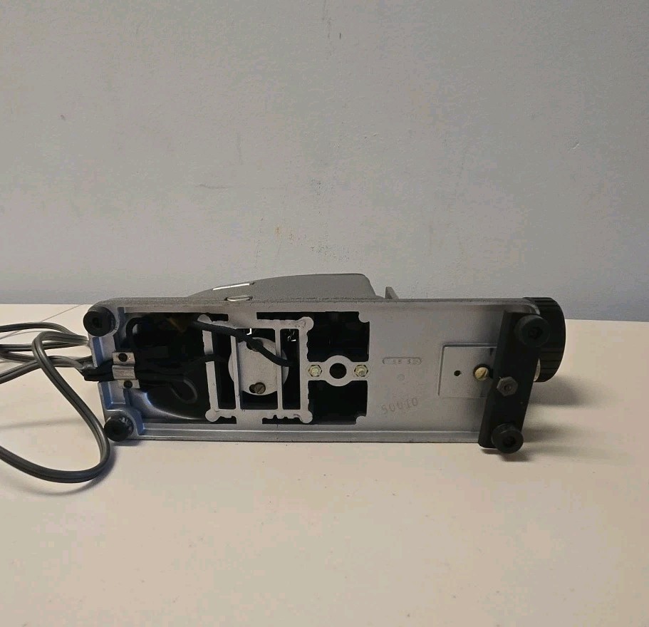 Vintage Argus 150 Slide Projector - Working