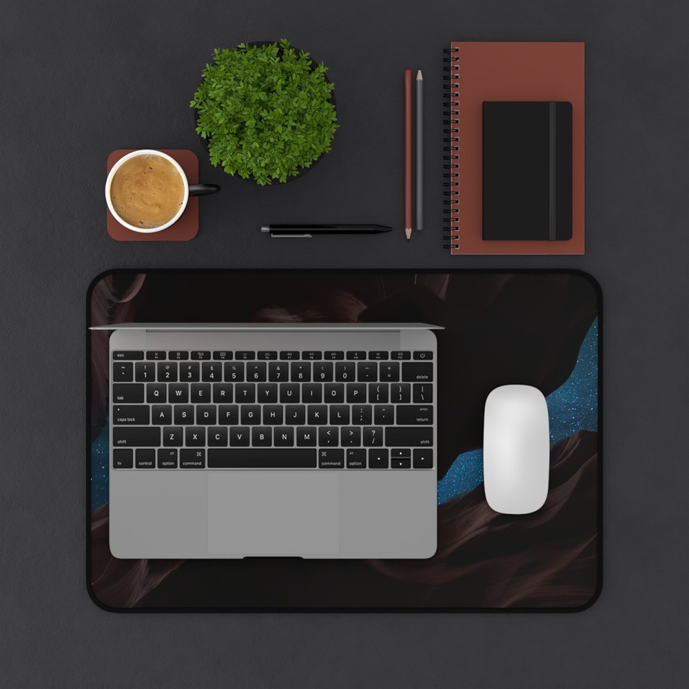 Mountain Pass Desk Mat, Tapis de Bureau