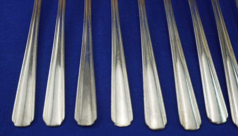 Oneida Hotel Plate (12) Cocktail Forks