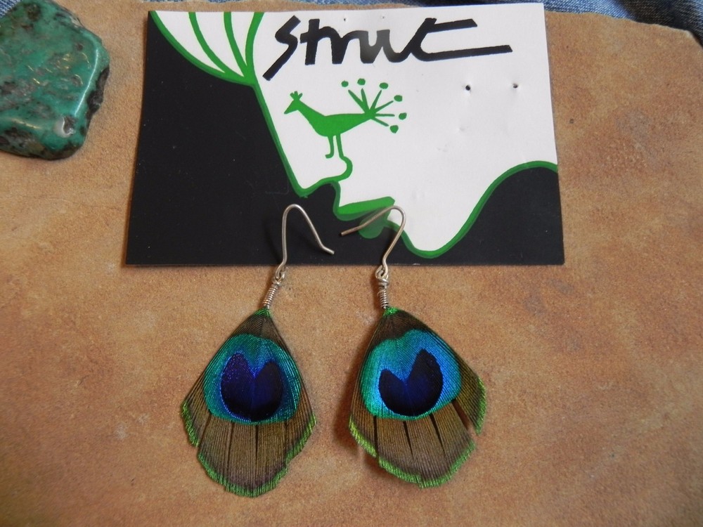 Strut~Oval Shaped PEACOCK FEATHER Earrings-NEW