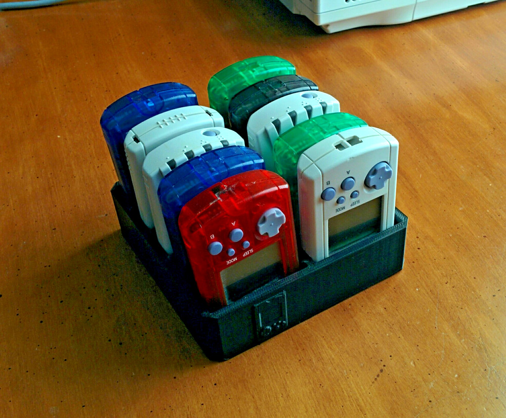 Holder for Dreamcast VMU