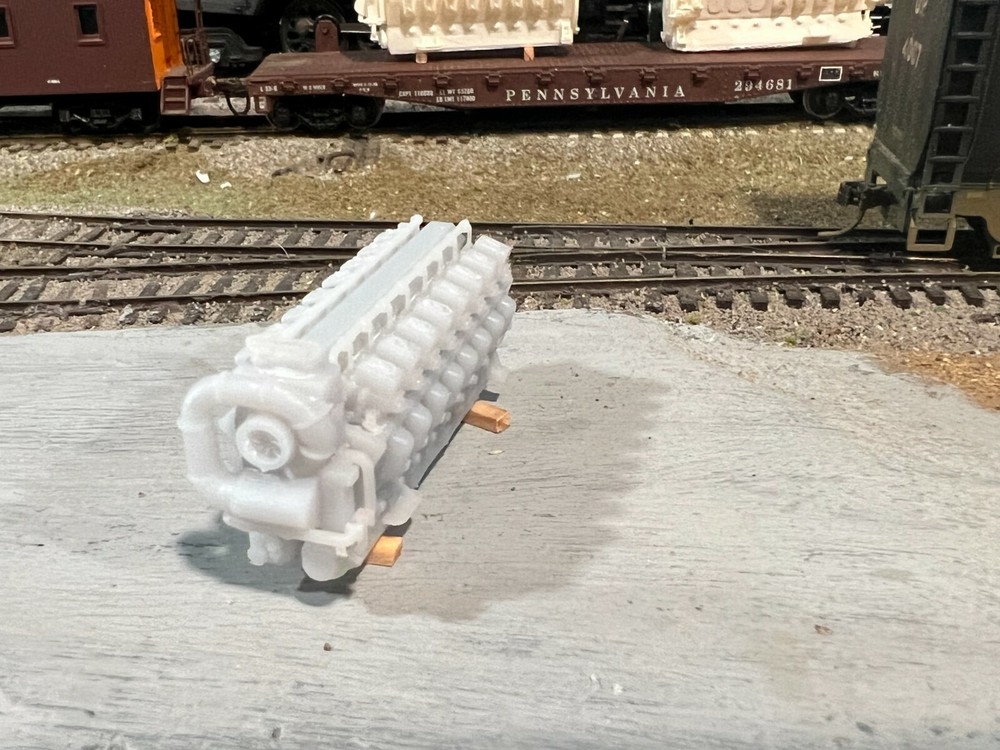 HO scale Alco 251 - 16 Cyl