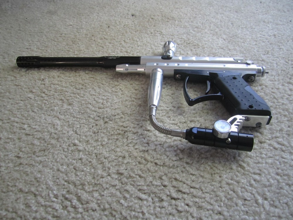 RAP4 TORNADO PAINTBALL GUN-WORKS GREAT!