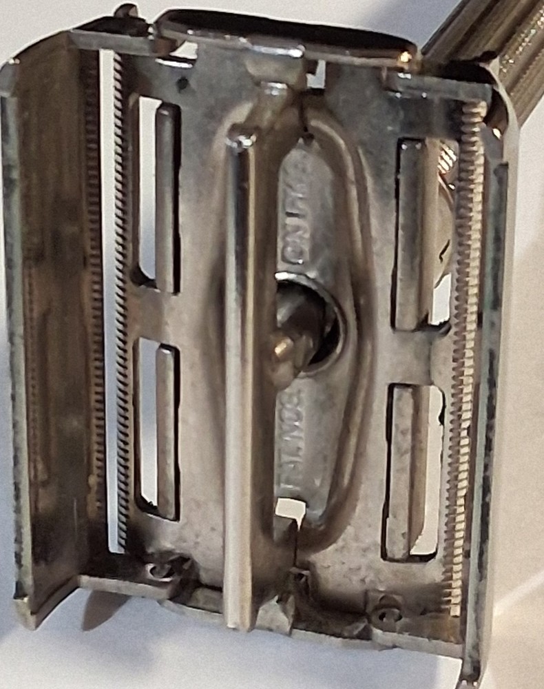 Gillette Slim Adjustable N-2