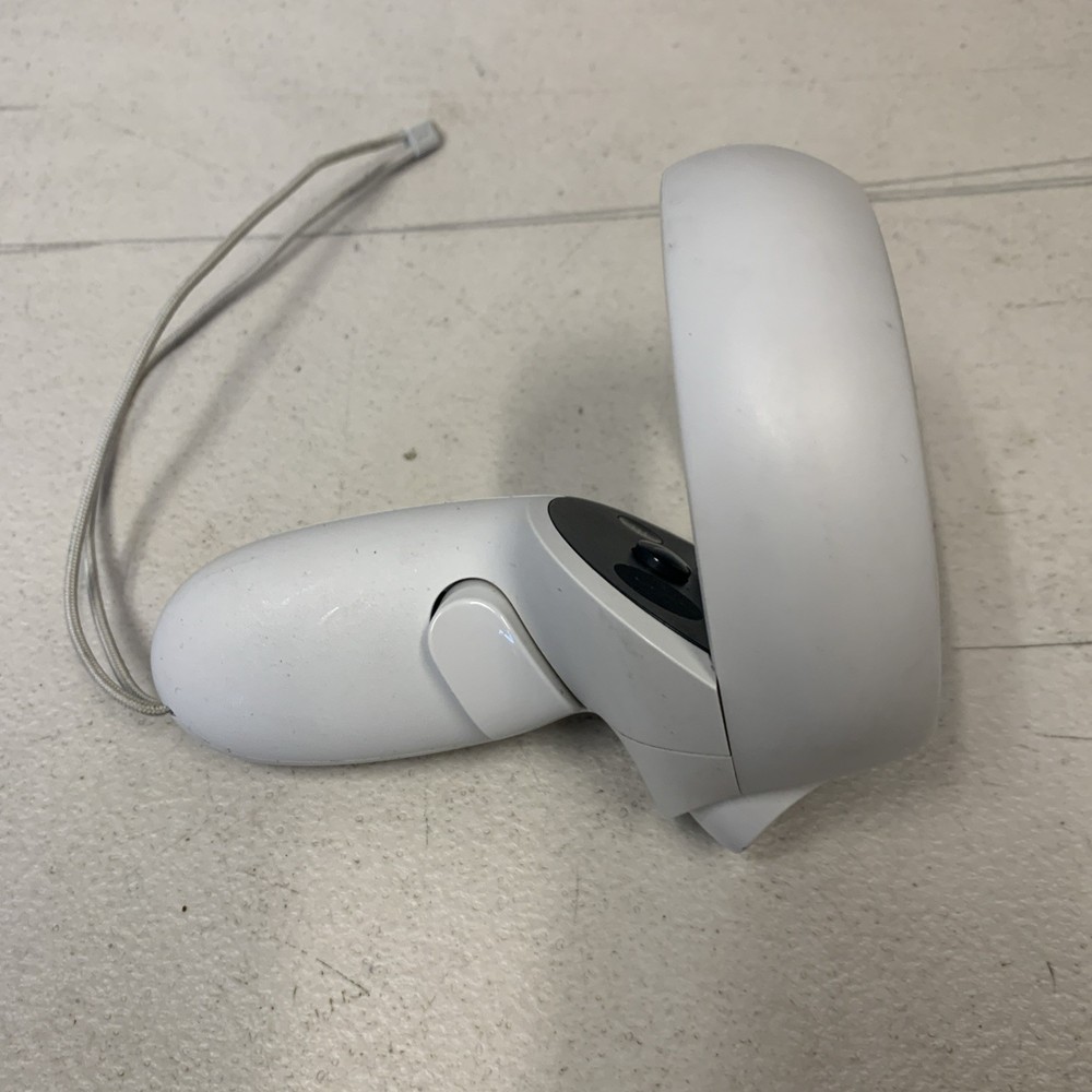*FOR PARTS/REPAIR* Oculus Quest 2 LEFT Controller Only