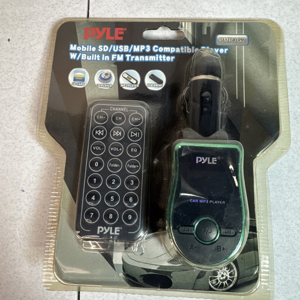 Pyle - PMP3G2- FM Transmitter Mobile SD/USB/MP3 Player - Green