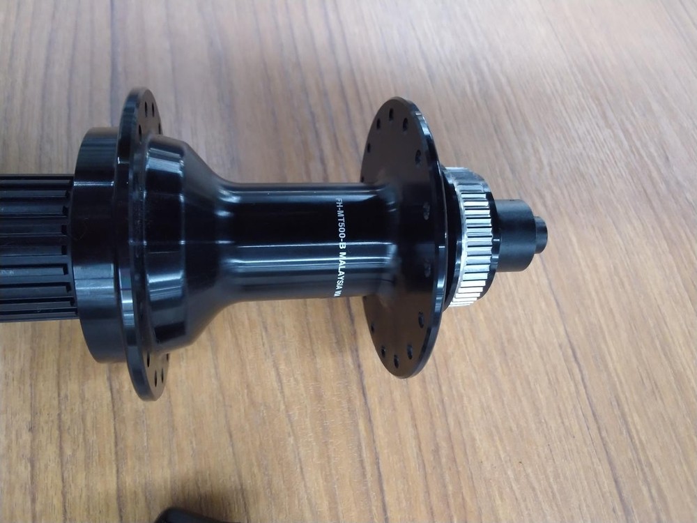 FH-MT500-B rear hub