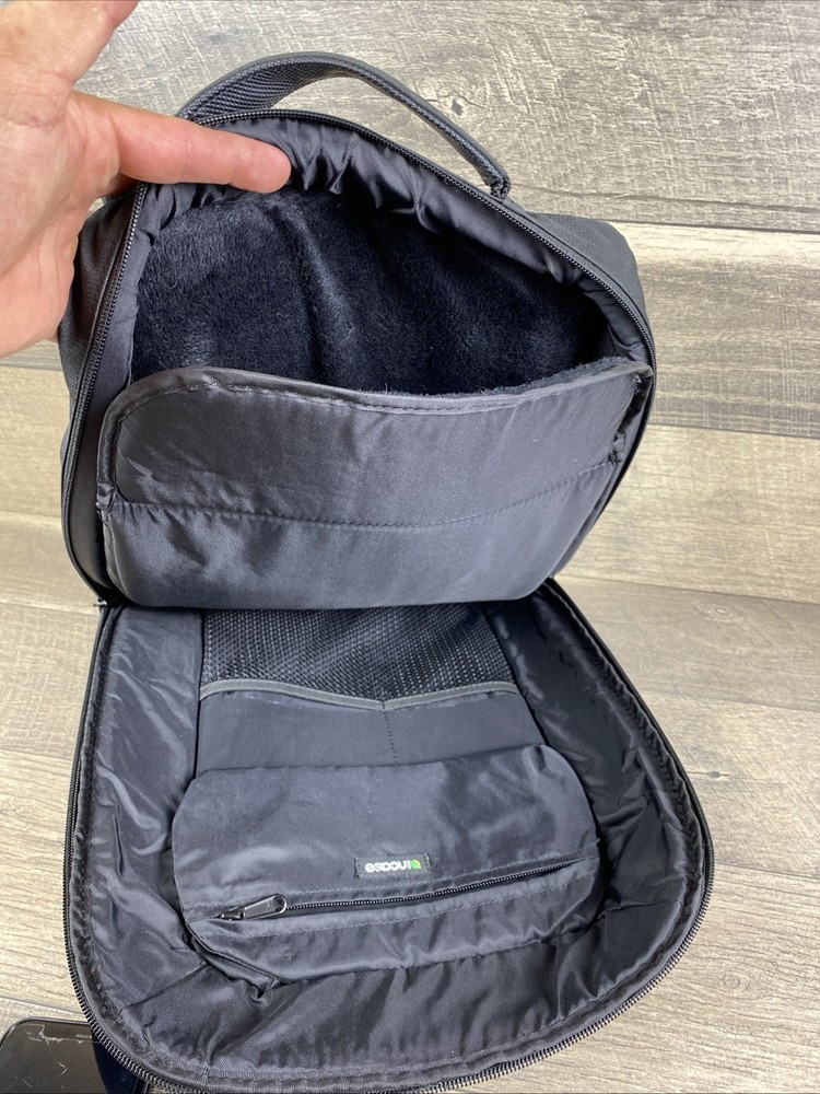 Black Incase ICON Backpack Slim