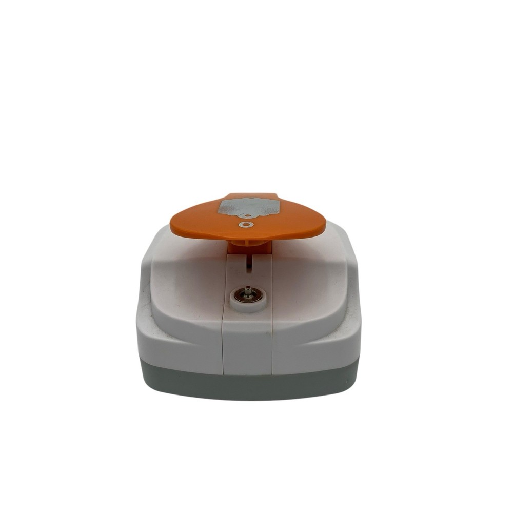 Fiskars Standard Tag Maker with Built-in Eyelet Setter