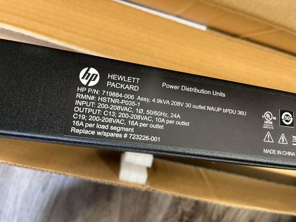 2pk HP H5M59A Basic Power Distribution Unit 4.9kVA 208V 30 Outlet NA/JP, Black