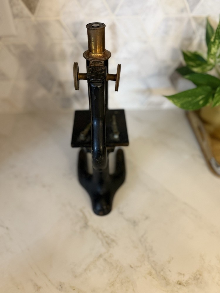 Bausch & Lomb Microscope. Antique- Solid Piece! Cast Iron Base And Brass 1915
